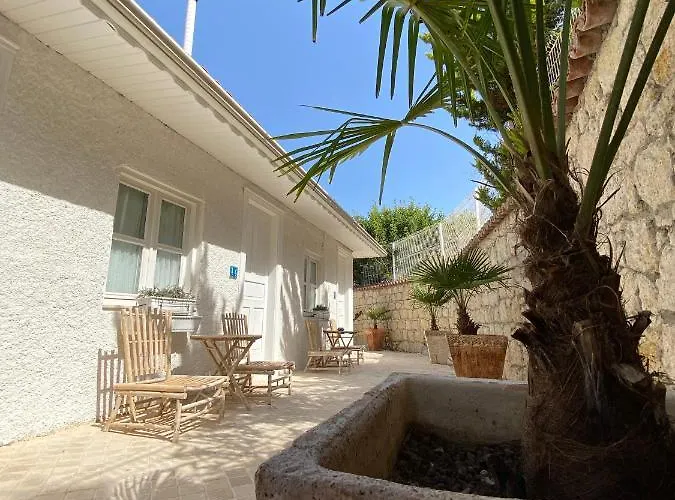 Alacati Roka Tas Butik