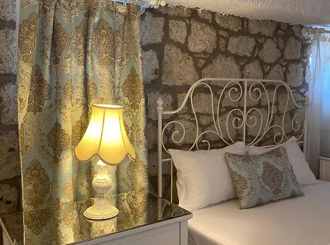 Alacati Roka Tas Butik Hotell Çeşme