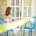 فندق Alacati Roka Tas Butik *