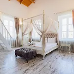 Alacati Roka Tas Butik *