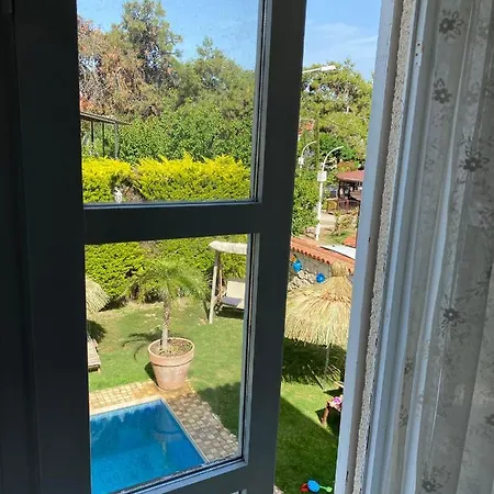 Otel Alaçati Roka Taş Butık