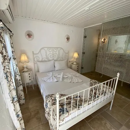Hotel Alacati Roka Tas Butik