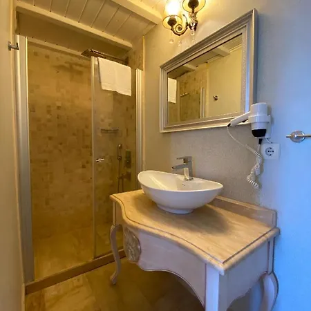 Alaçati Roka Taş Butık Otel