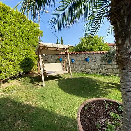 Alaçati Roka Taş Butık Otel Çeşme