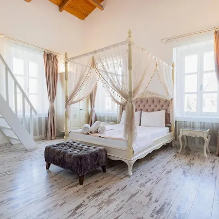 Alacati Roka Tas Butik *