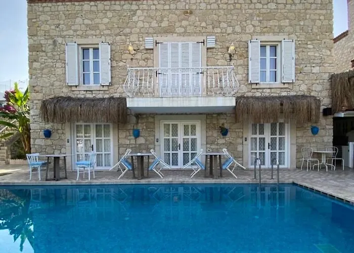 Alaçati Roka Taş Butık Hotel *