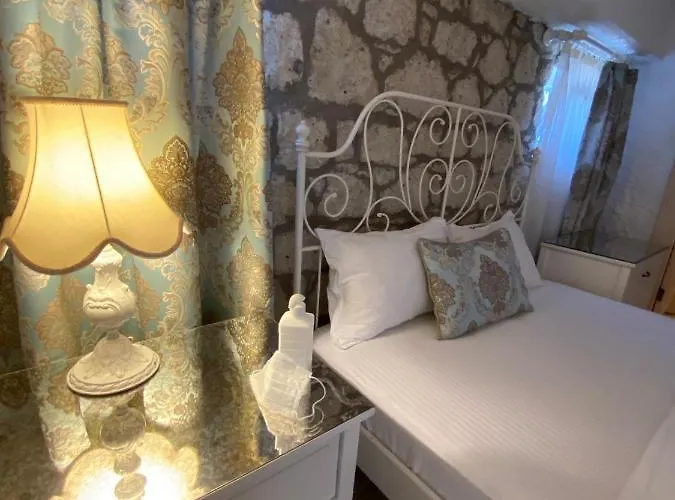 Alaçati Roka Taş Butık Hotel Çeşme